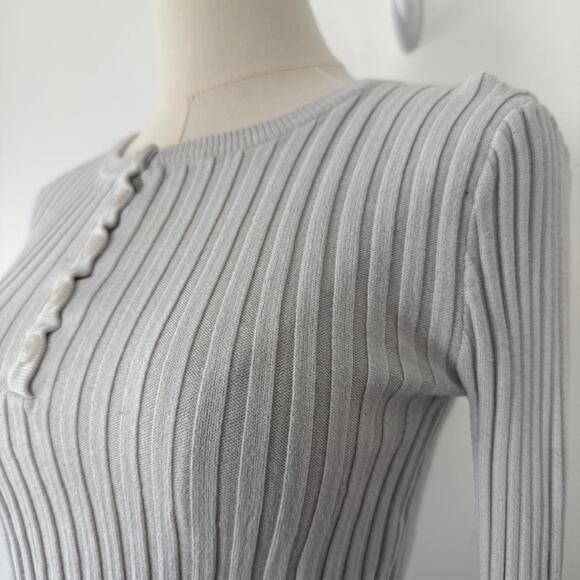 UNIF X URBAN OUTFITTERS CROPPED HENLEY SWEATER - Picture 3 of 6